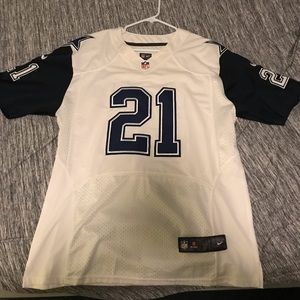 Dallas Cowboys Ezekiel Elliot Jersey Size Large